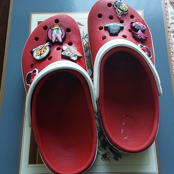 DISNEY MINNIE MOUSE CROCKS SIZE 8 - Picture 6 of 9